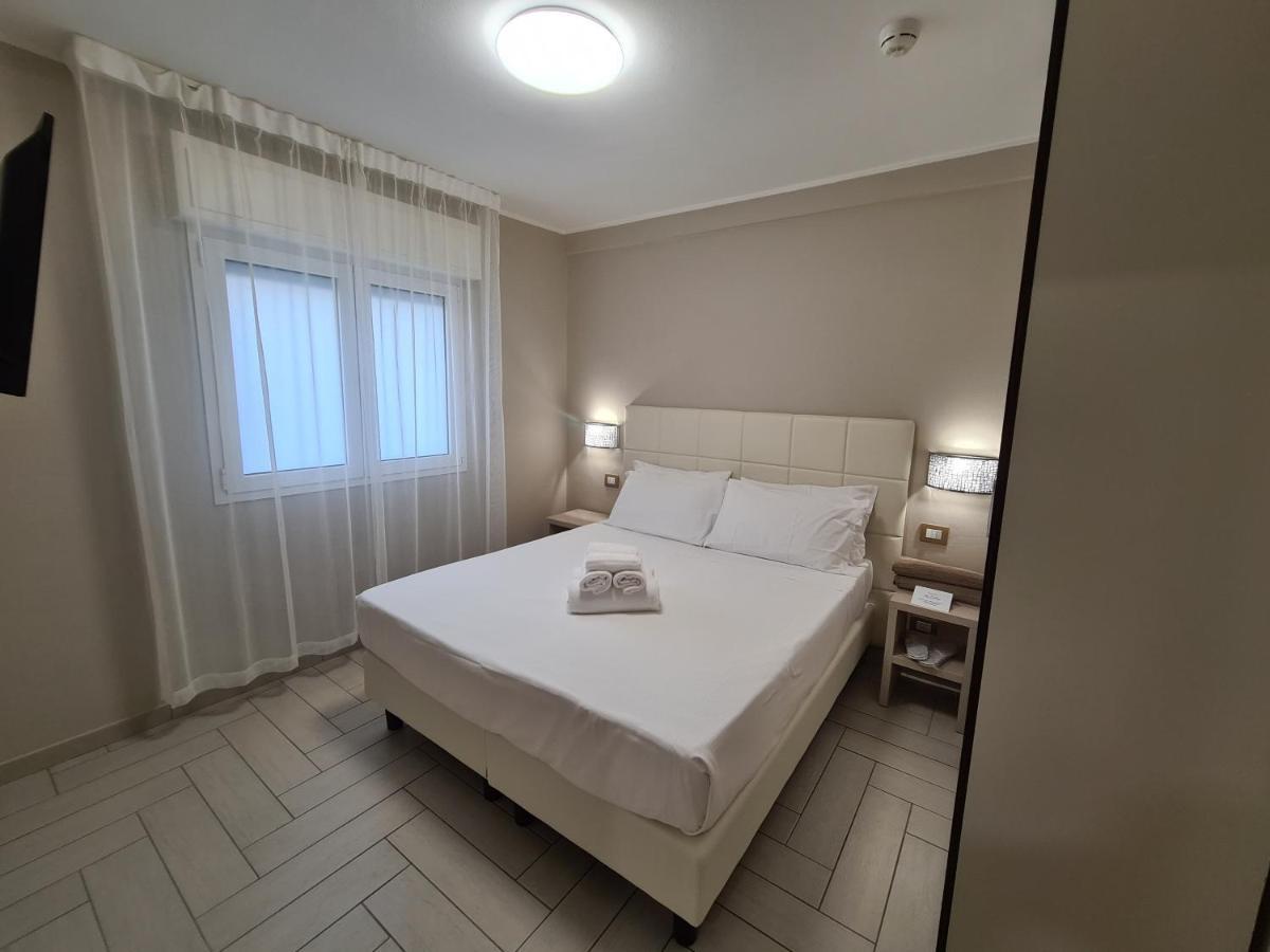Nero D'Avorio Apartments Rimini Eksteriør bilde