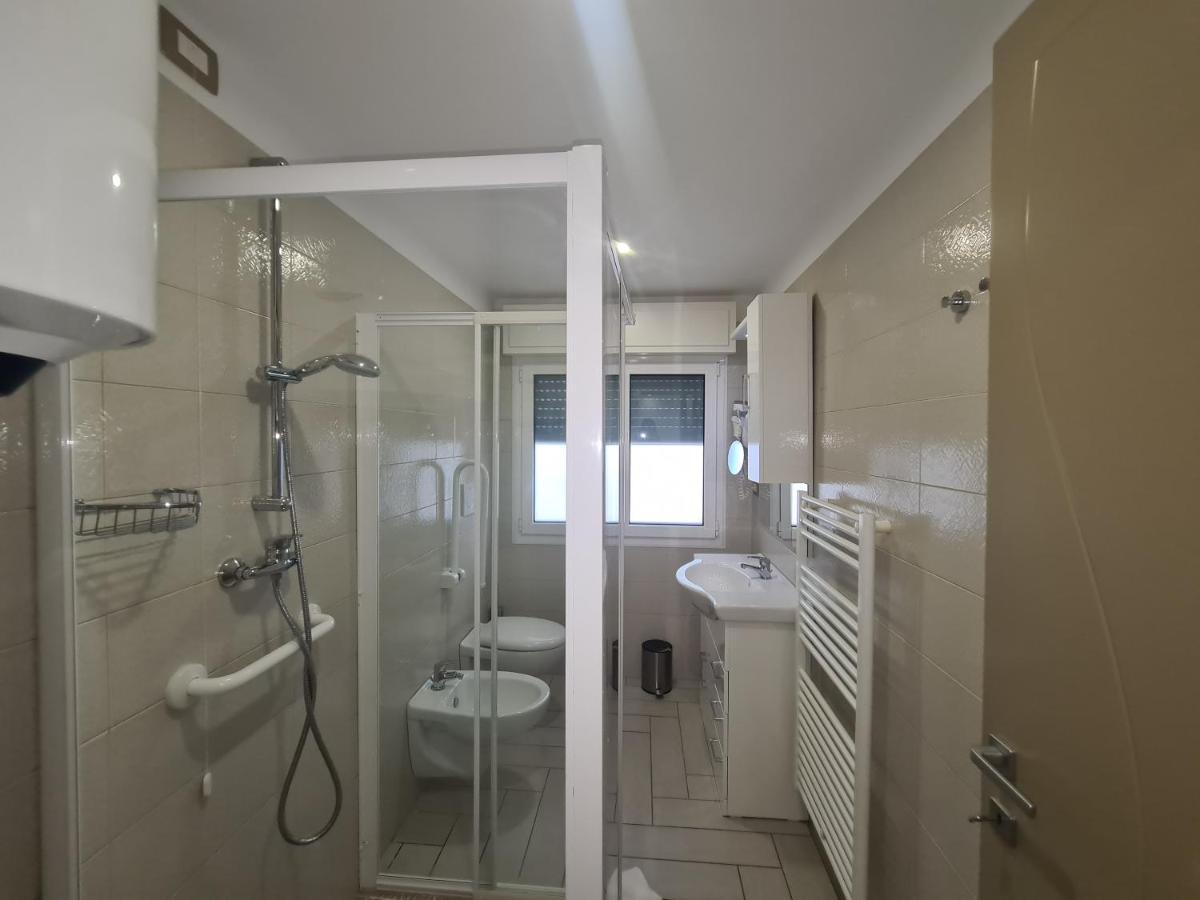 Nero D'Avorio Apartments Rimini Eksteriør bilde