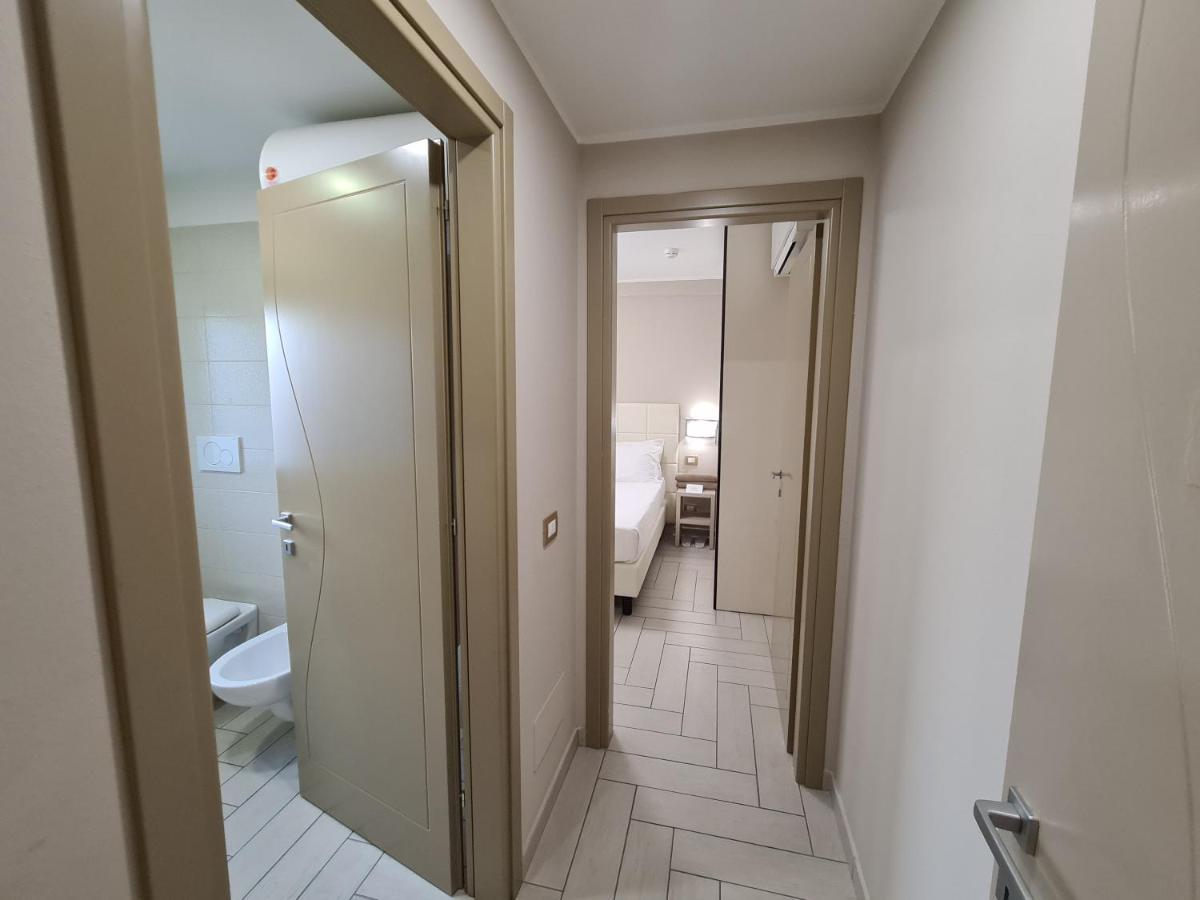 Nero D'Avorio Apartments Rimini Eksteriør bilde