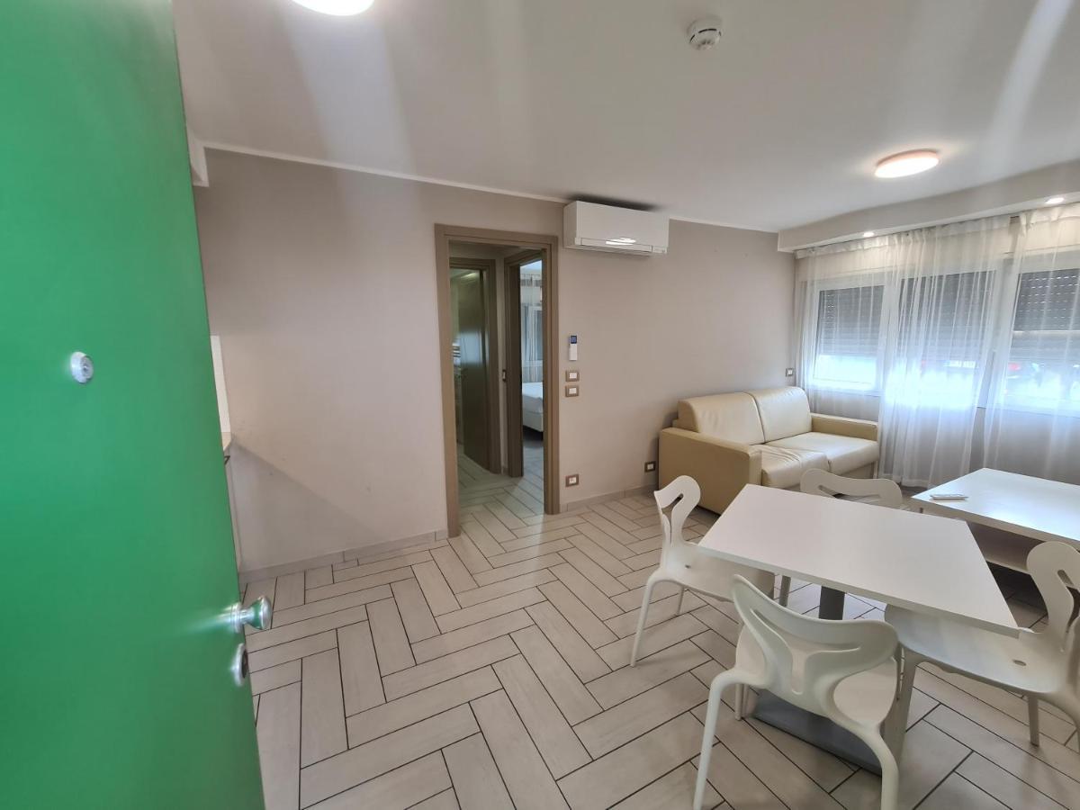 Nero D'Avorio Apartments Rimini Eksteriør bilde