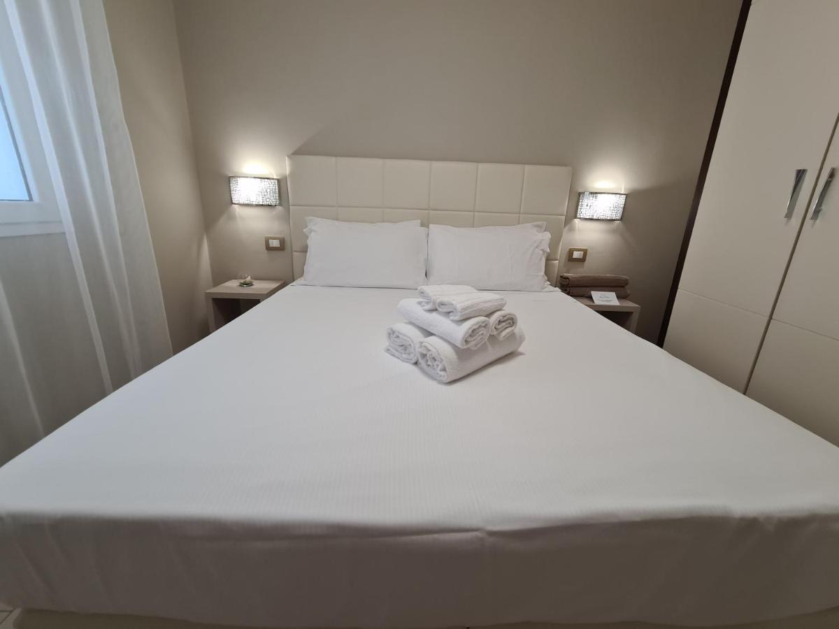 Nero D'Avorio Apartments Rimini Eksteriør bilde